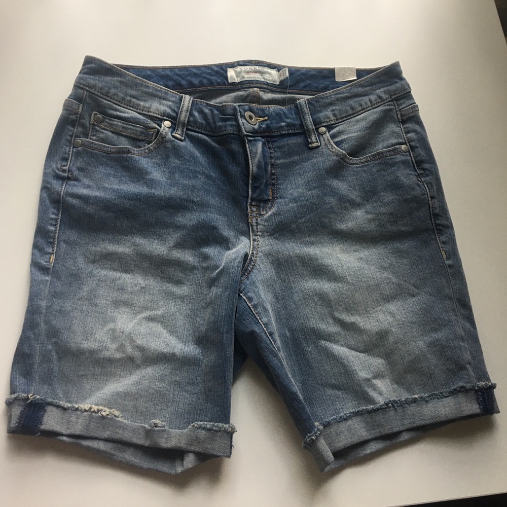 TORRID Bermuda Jean Size 10